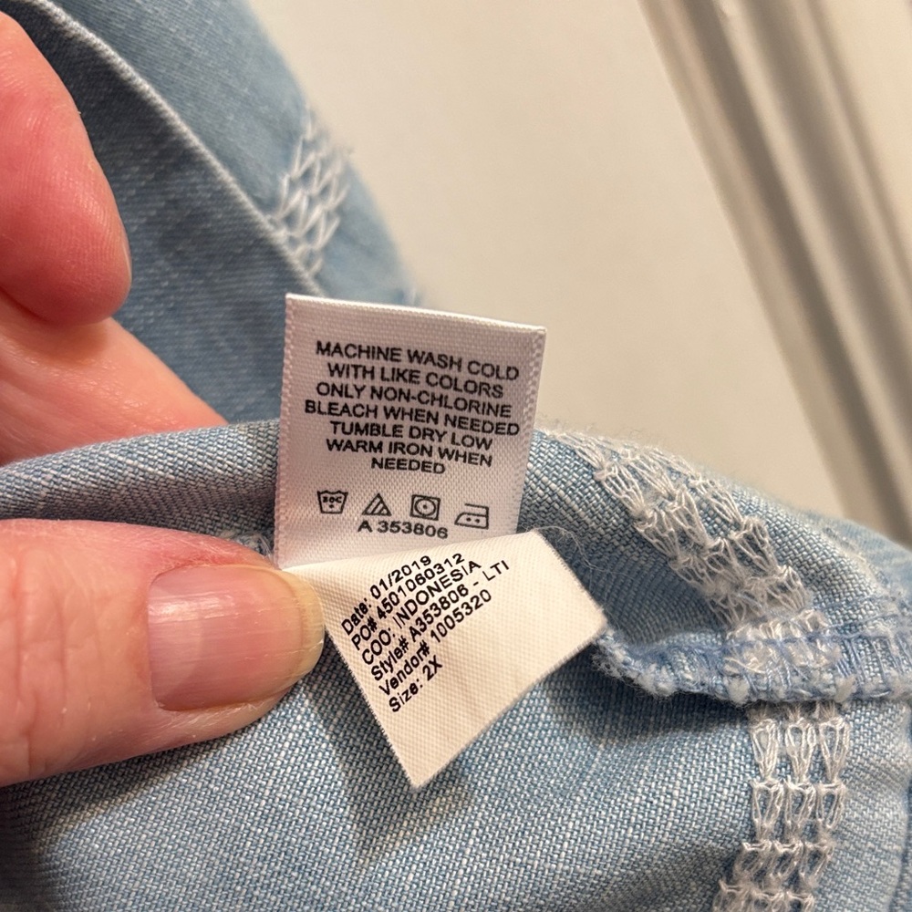 Martha Stewart Denim Top - Picture 7 of 8